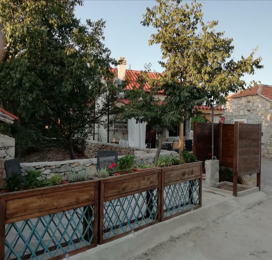 Krka Waterfalls Stonehouse Roko Lozovac Exterior foto