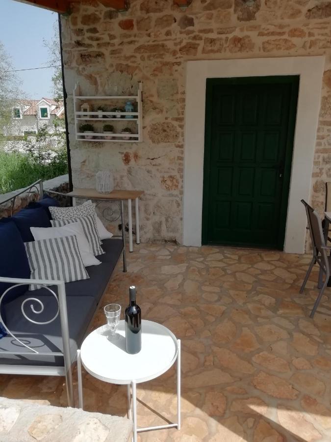 Krka Waterfalls Stonehouse Roko Lozovac Exterior foto